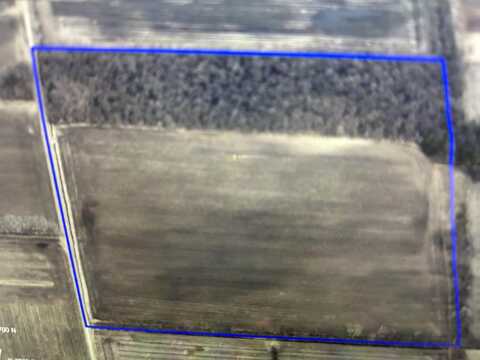 900 N 700 W, Lake Village, IN 46349