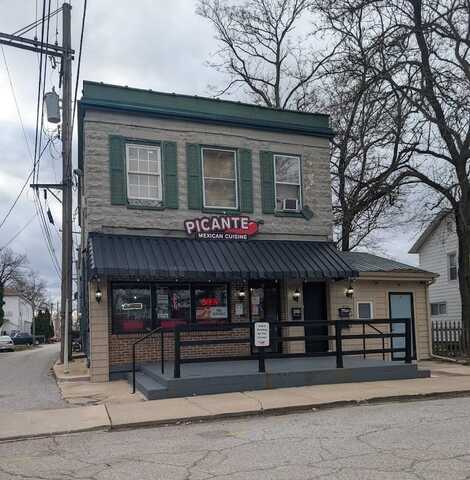 454 S Greenwich Street, Valparaiso, IN 46383