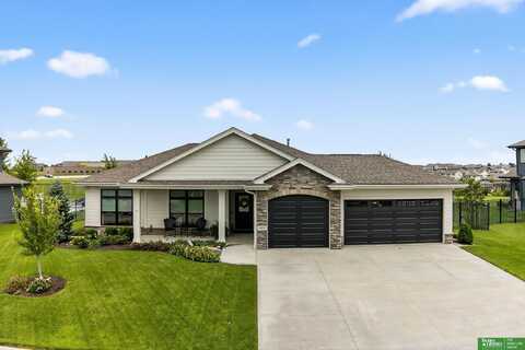 18659 Camelback Avenue, Gretna, NE 68136