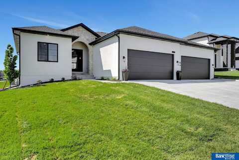 8939 Rocky Top Road, Lincoln, NE 68526