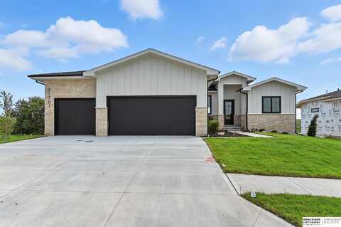 21701 B Street, Elkhorn, NE 68022