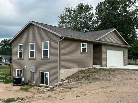 501 S Sullivan Avenue, Fremont, MI 49412