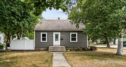 669 Central Avenue, Holland, MI 49423