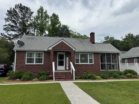 422 Savannah St, Calhoun Falls, SC 29628