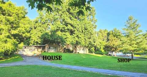 702 W Hubble Drive, Marshfield, MO 65706