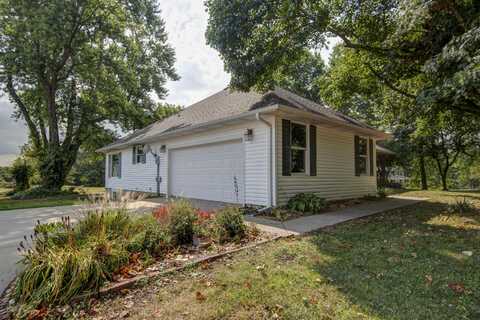 206 Zinnia Road, Billings, MO 65610
