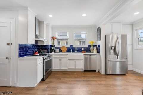 1083 Overlook Ter, Union, NJ 07083