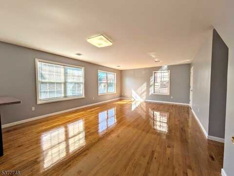 150 Orange St, Bloomfield, NJ 07003