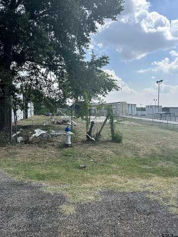 1325 Taylor, Mount Pleasant, TX 75455