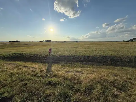1593 Hilltop, Hays, KS 67601