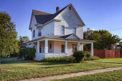 721 Oak St, La Crosse, KS 67548