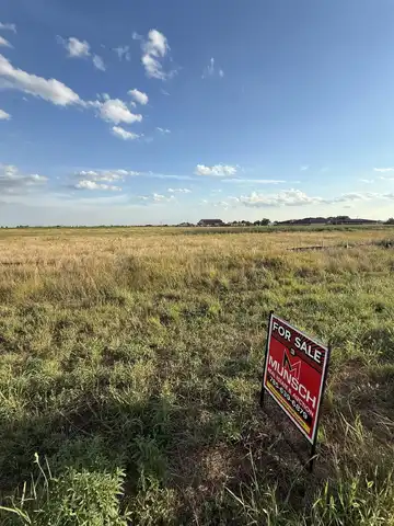 0 E 9th, Hays, KS 67601