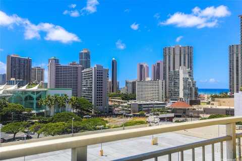 1655 Makaloa Street, Honolulu, HI 96814
