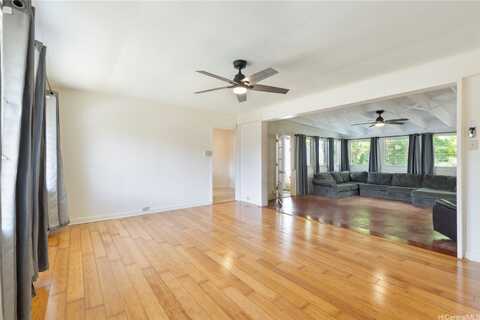 678 Kihapai Street, Kailua, HI 96734