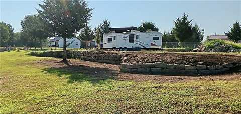 14 Pinehurst Drive, Linn Valley, KS 66040