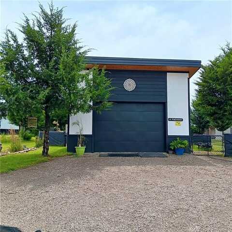 14 Pinehurst Drive, Linn Valley, KS 66040