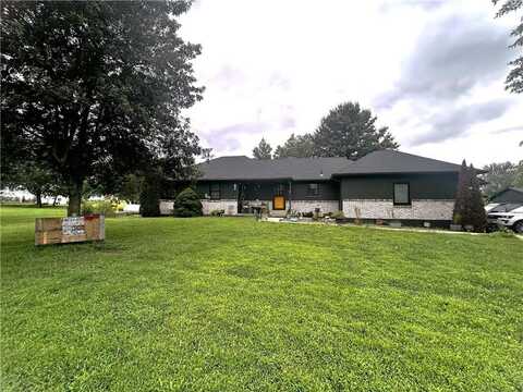 20300 S Beth Lee Drive, Peculiar, MO 64078