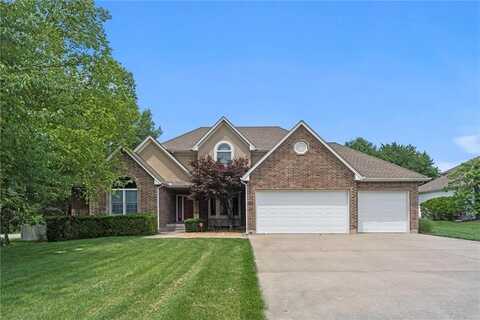 4505 NW Bittersweet Lane, Blue Springs, MO 64015