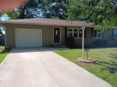 3200 Hickory Street, Higginsville, MO 64037
