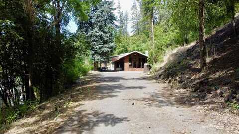 704 Floyd Ave, Orofino, ID 83544