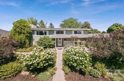 6830/6828 W Kirkwood Dr, Boise, ID 83709