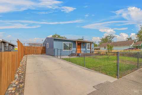 417 6th St., Clarkston, WA 99403