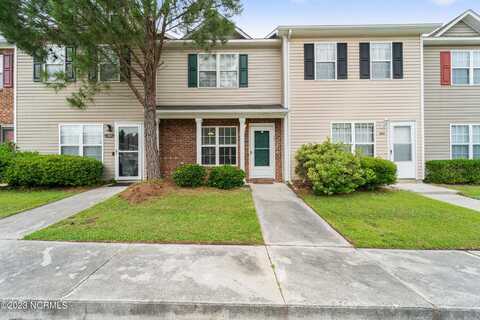 207 Pinegrove Court, Jacksonville, NC 28546