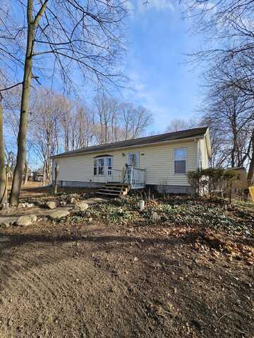 7381 Lansing Avenue, Jackson, MI 49201