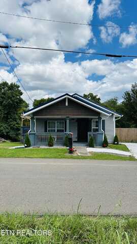 122 Pickering St, Knoxville, TN 37914