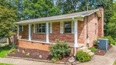 5121 Stonewood Drive, Knoxville, TN 37921