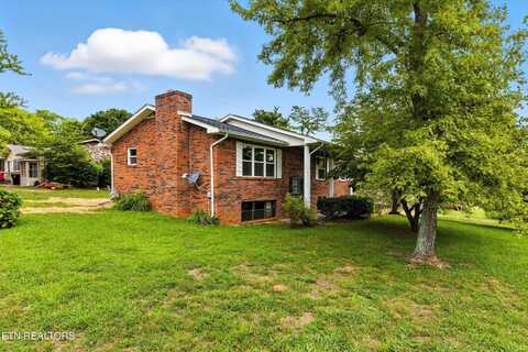 426 First St, Seymour, TN 37865