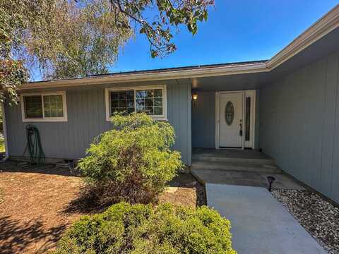 4981 Gatewood Drive, Klamath Falls, OR 97603