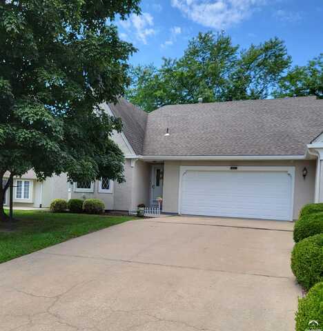 2728 Chipperfield Road, Lawrence, KS 66047