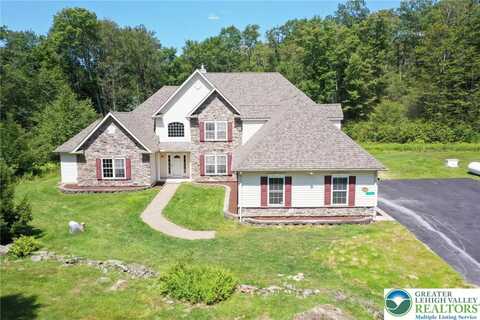 1215 Sherwood Drive, Tobyhanna, PA 18347