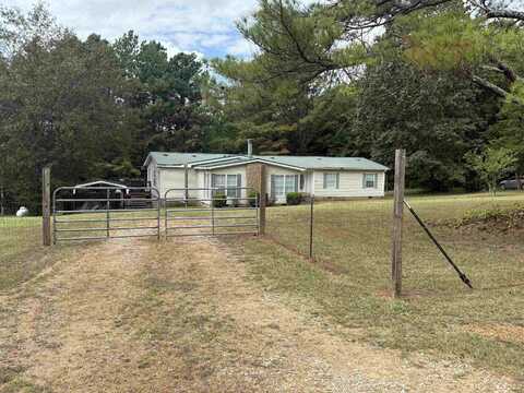501 POST OFFICE RD, Michie, TN 38357