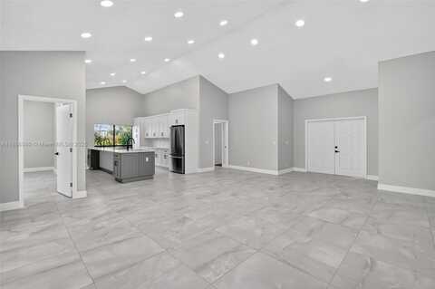 9581 El Clair Ranch Rd, Boynton Beach, FL 33437
