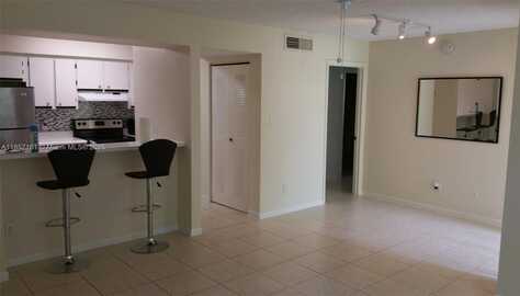 550 S Park Rd, Hollywood, FL 33021