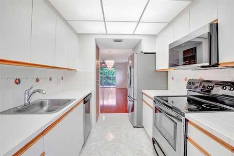 1200 SW 125th Ave, Pembroke Pines, FL 33027
