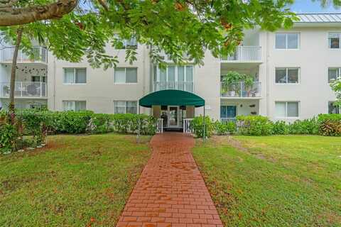 240 Galen Dr, Key Biscayne, FL 33149