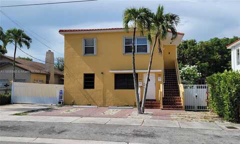 984 SW 9th St, Miami, FL 33130