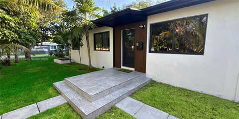 12800 NE 12th Ave, North Miami, FL 33161