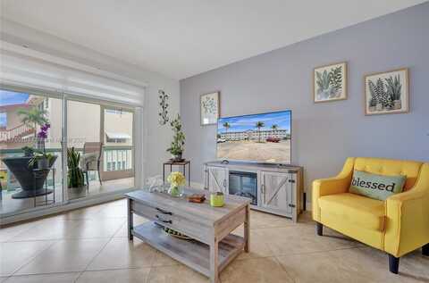 5300 Washington St, Hollywood, FL 33021