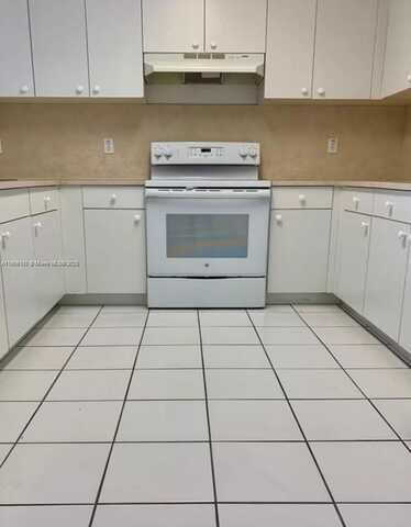 1627 NW 18th St, Miami, FL 33125