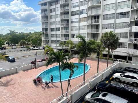 16710 NE 9th Ave, North Miami Beach, FL 33162