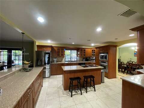 15131 Whetstone Way, Southwest Ranches, FL 33331