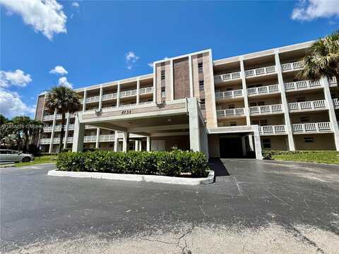 8735 Ramblewood Dr, Coral Springs, FL 33071