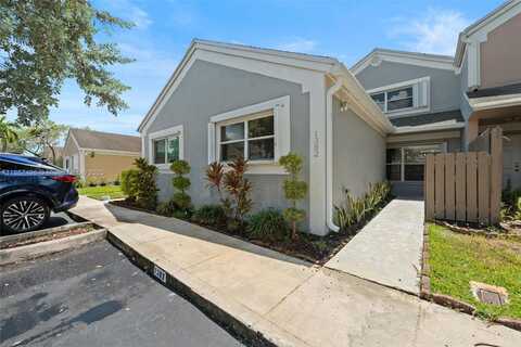 1382 NW 123rd Ave, Pembroke Pines, FL 33026