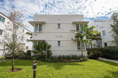 1519 Pennsylvania Ave, Miami Beach, FL 33139