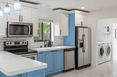 1107 Lincoln St, Hollywood, FL 33019