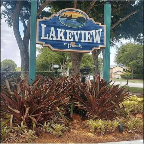 9727 Hammocks Blvd, Miami, FL 33196